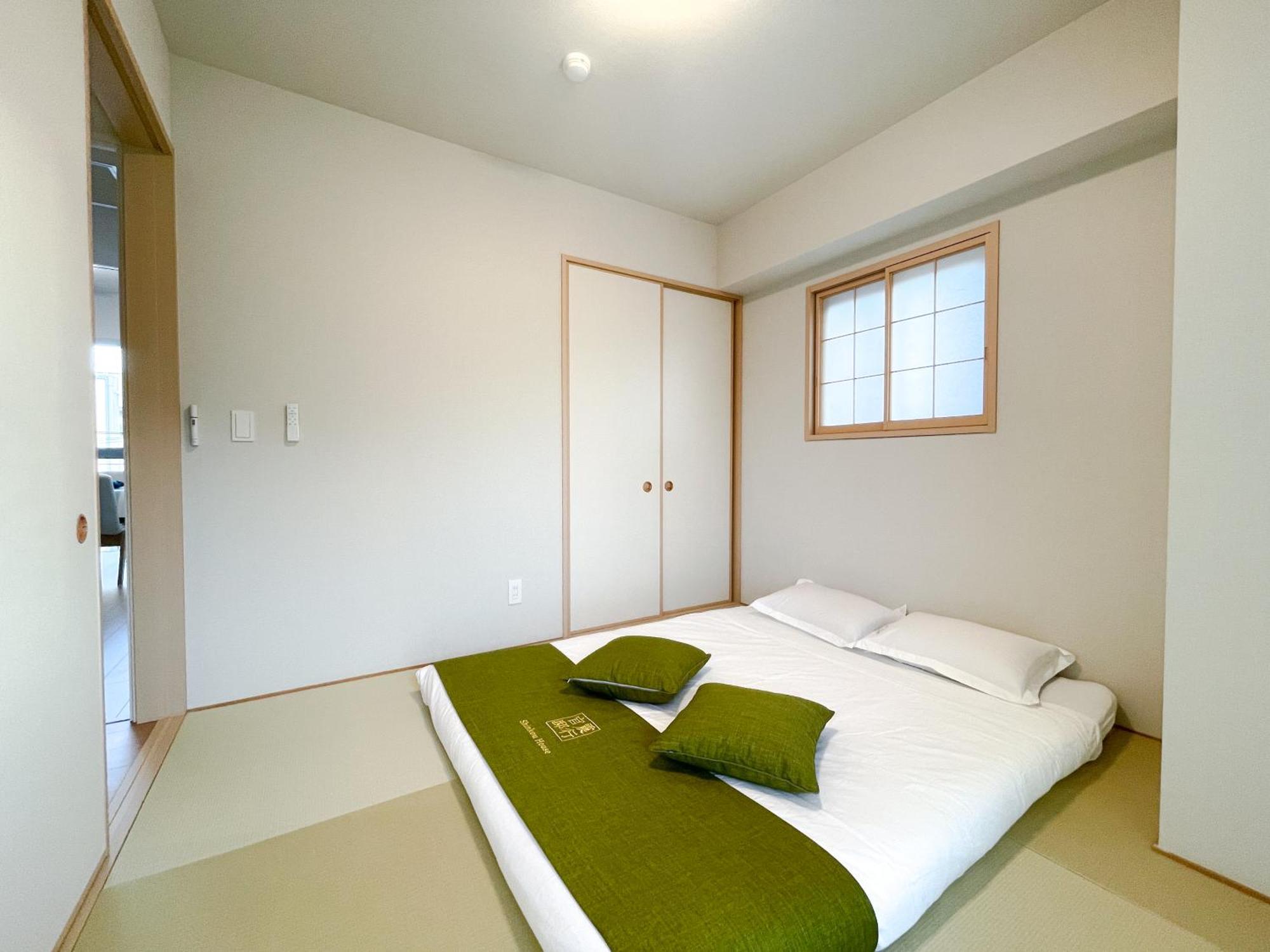 Апартаменты Shinkou House Ue Осака Экстерьер фото